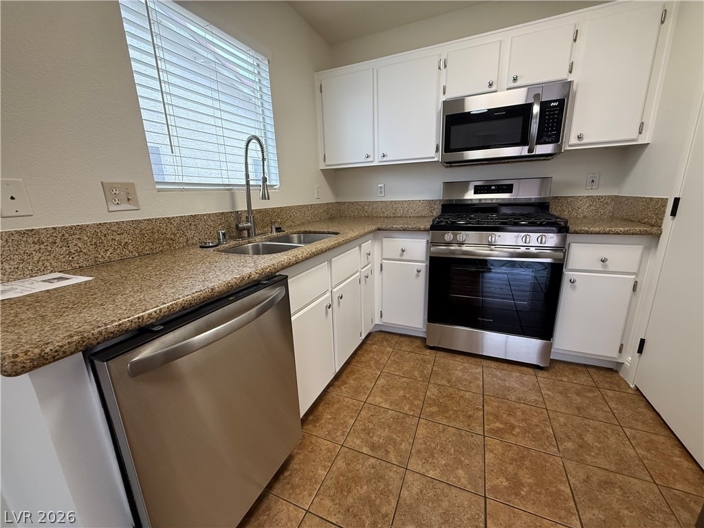 3130 Meadow Flower Avenue - Photo 17