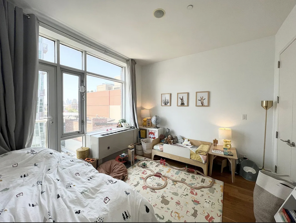 65 Ainslie Street - Photo 1