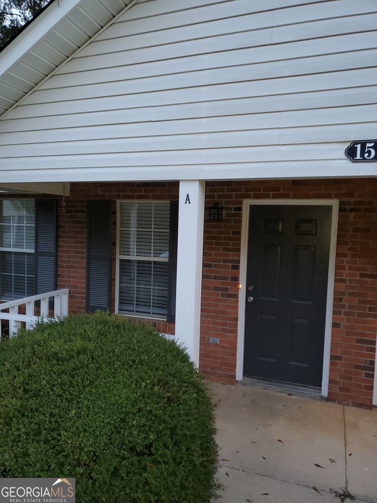 1512 Turner Court - Photo 0