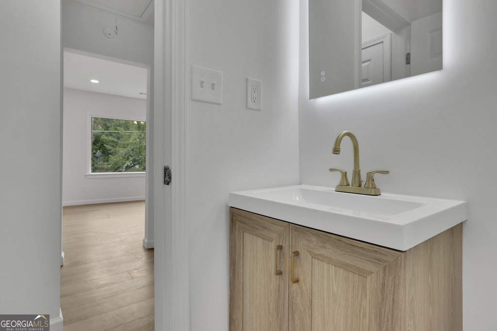 808 S Park Drive Se - Photo 20