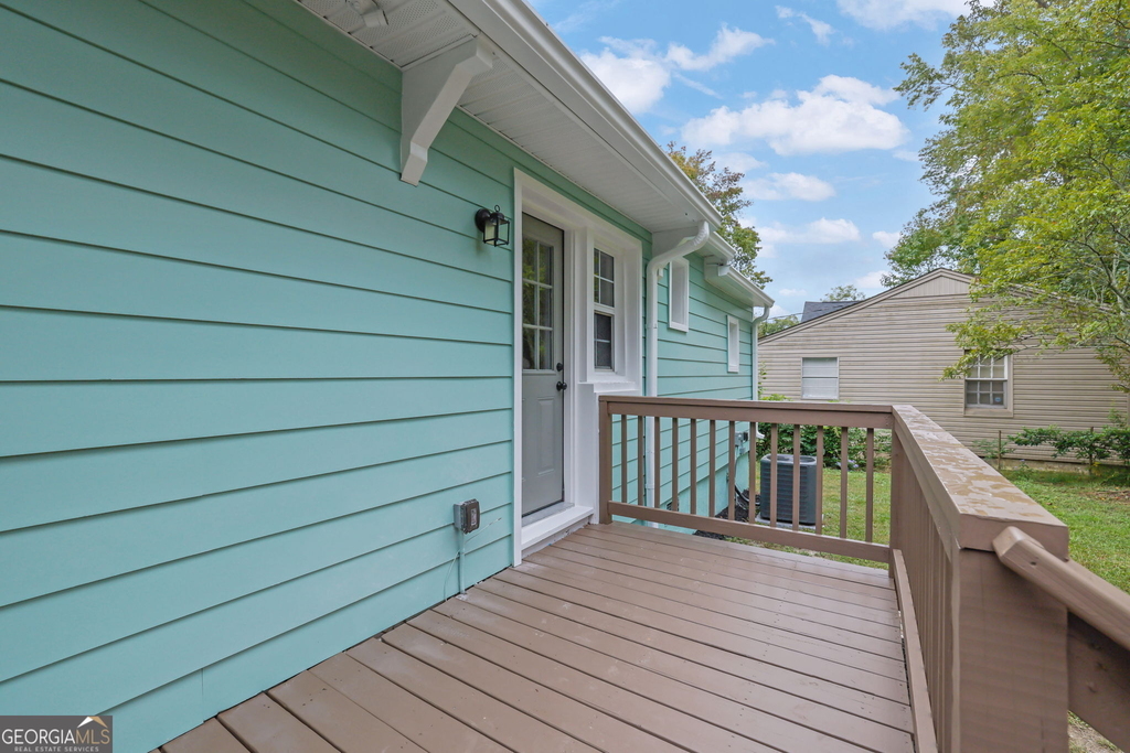 808 S Park Drive Se - Photo 1