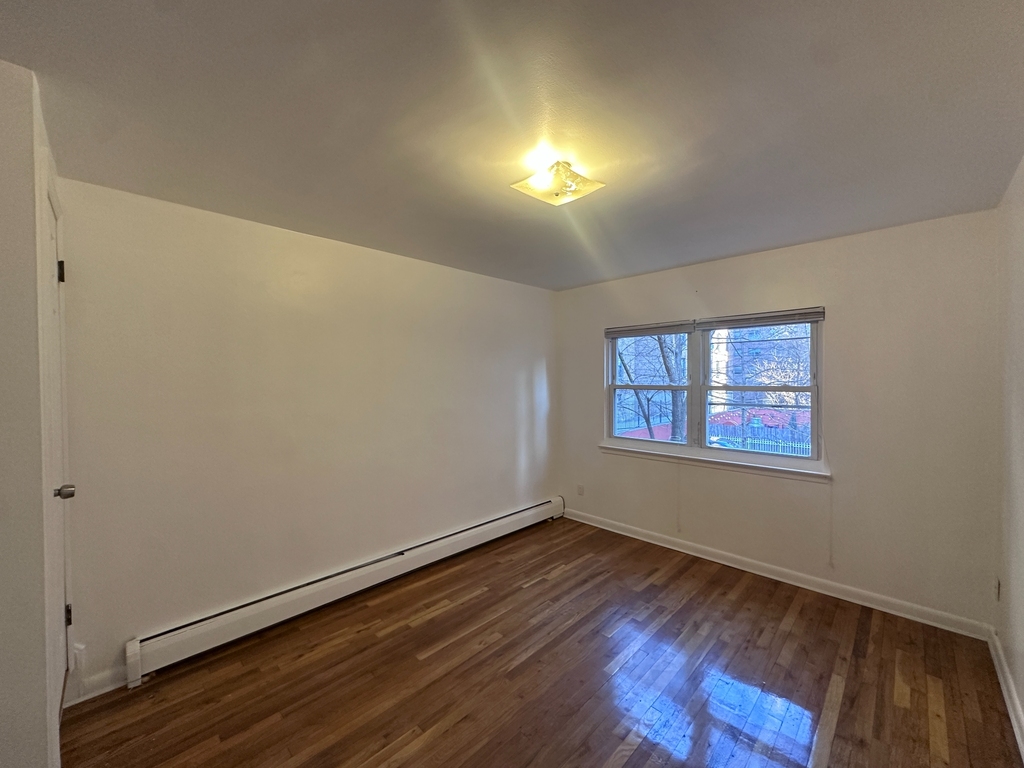 117-8 Curzon Road - Photo 4