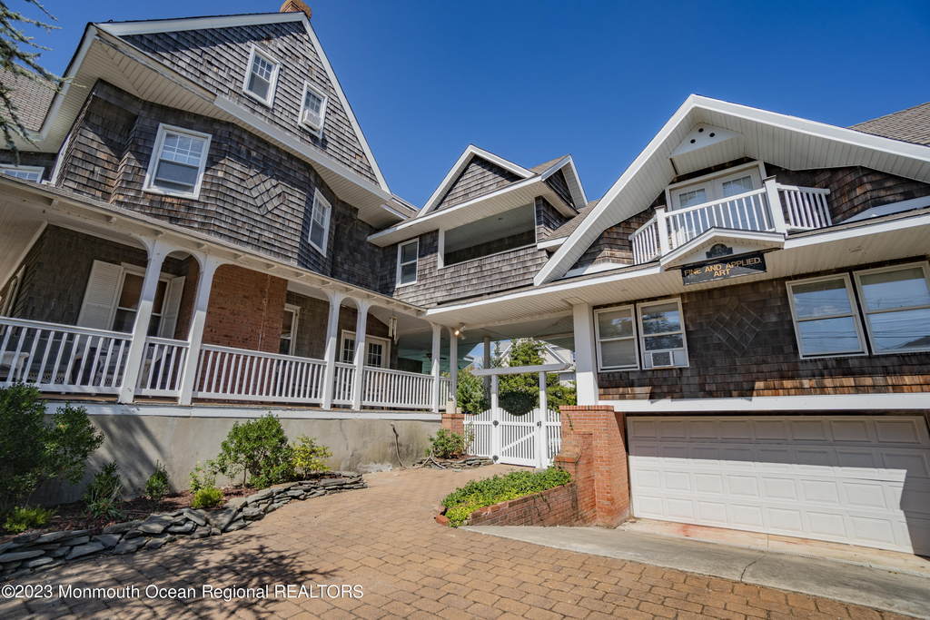 34 4th Avenue - Photo 3