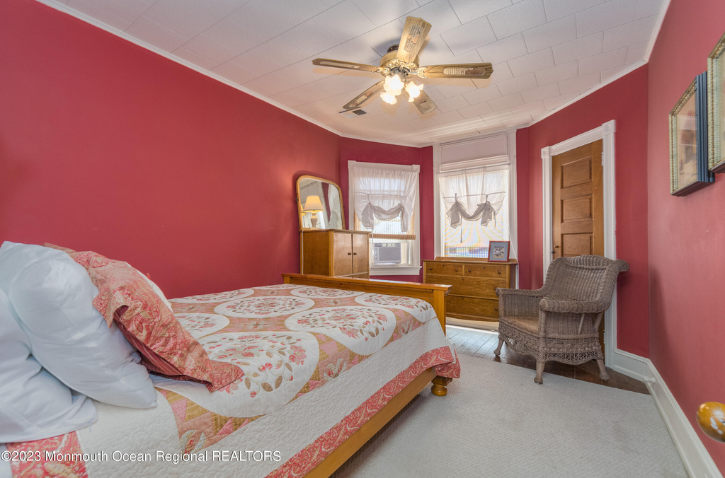 34 4th Avenue - Photo 17