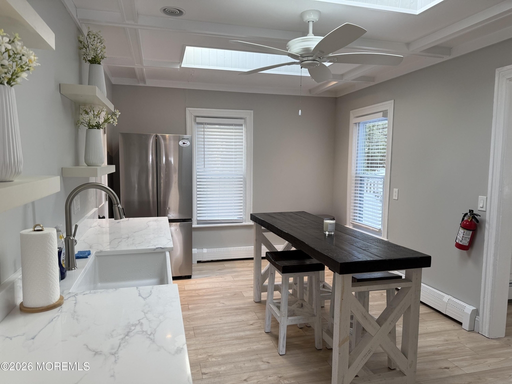 1719 Beverly Avenue - Photo 8