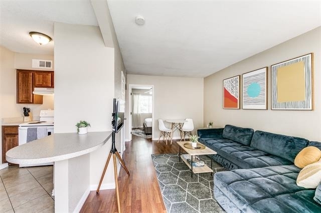 5814 Worth Street - Photo 6