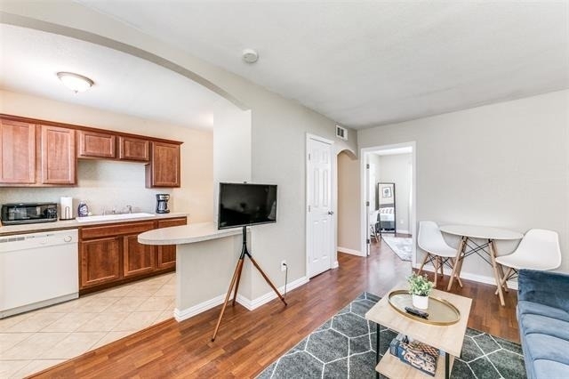 5814 Worth Street - Photo 3