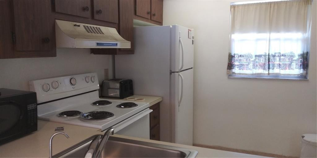 9340 Lagoon Place - Photo 3