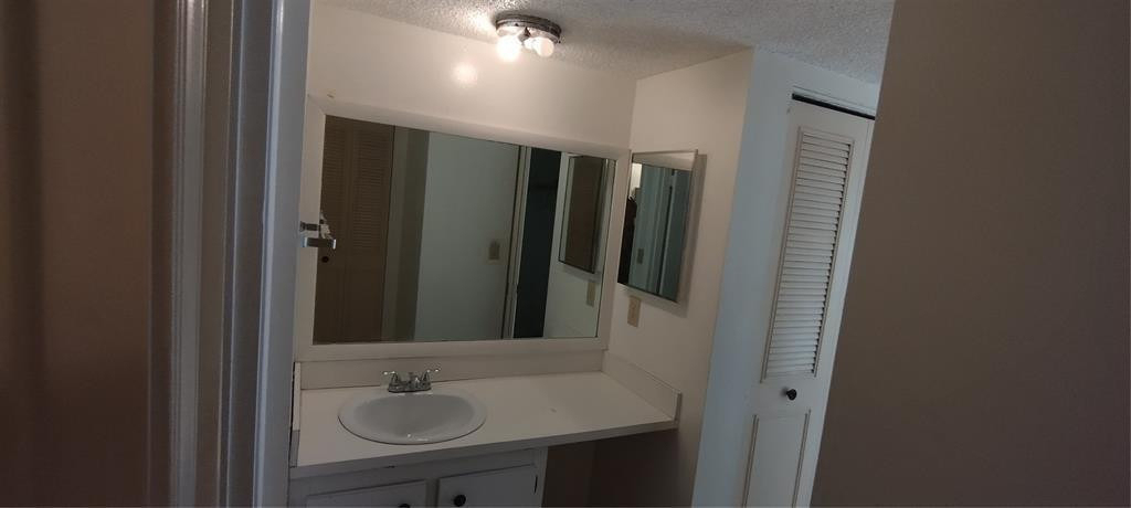 9340 Lagoon Place - Photo 7