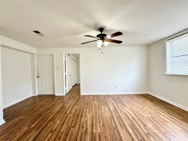 2309 Wesley Street - Photo 3