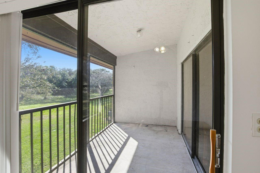 3300 Jaywood Terrace - Photo 23