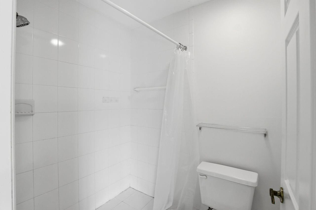 3300 Jaywood Terrace - Photo 19