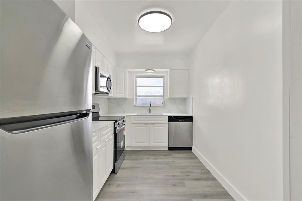 2864 Ne 32nd Street - Photo 5