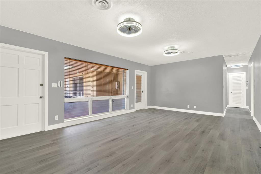 2864 Ne 32nd Street - Photo 2