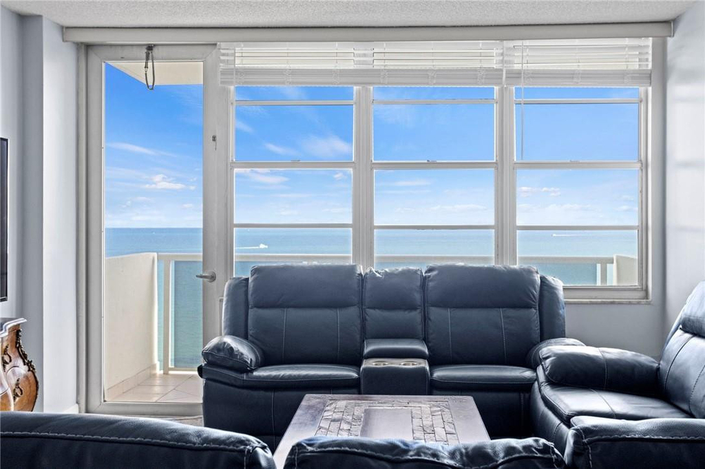 3725 S Ocean Drive - Photo 3