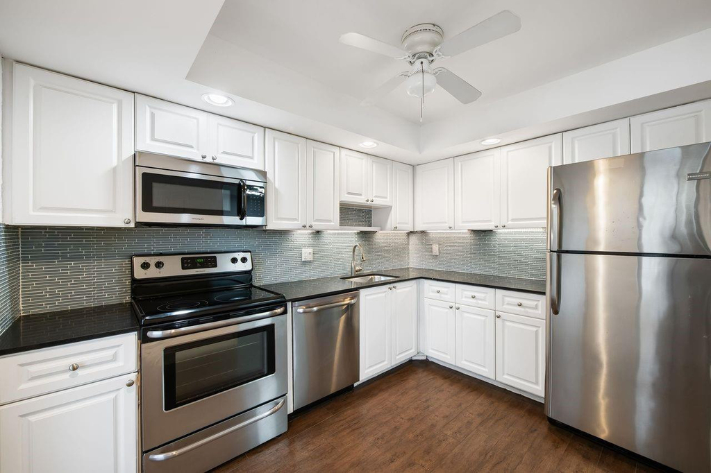 2851 S Palm Aire Drive - Photo 6