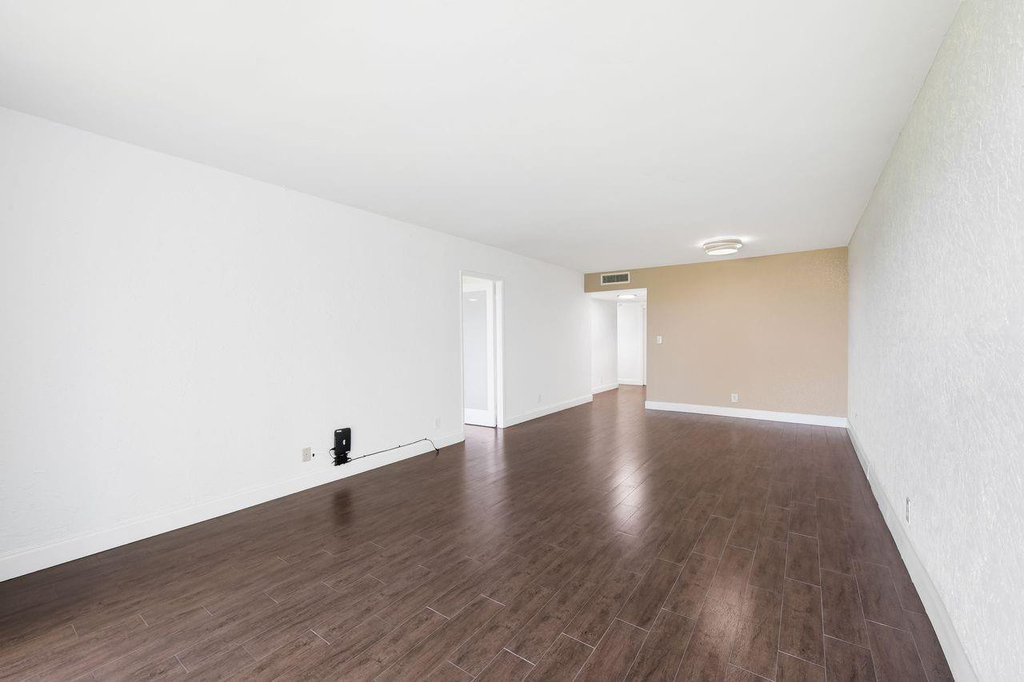 2851 S Palm Aire Drive - Photo 19