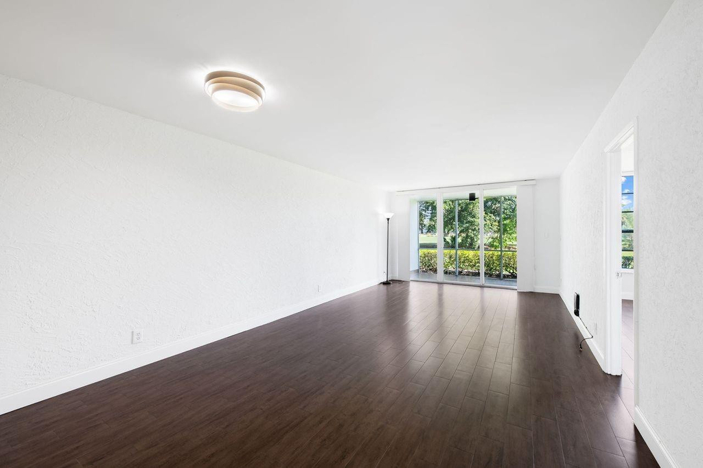 2851 S Palm Aire Drive - Photo 21