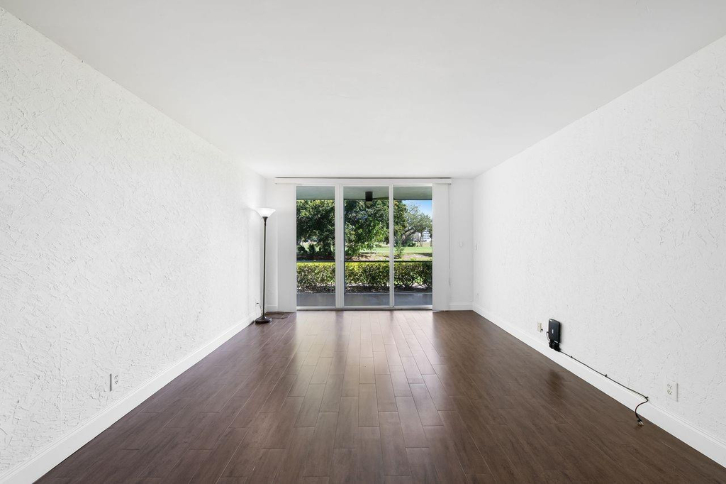 2851 S Palm Aire Drive - Photo 18