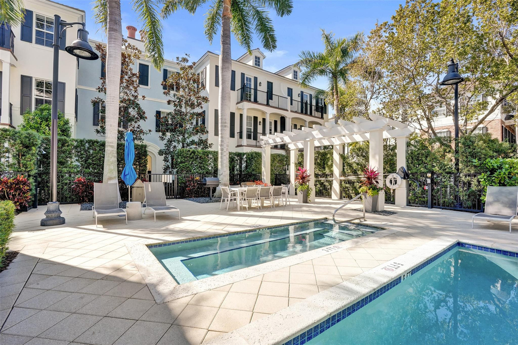 381 E Cannery Row Circle - Photo 49