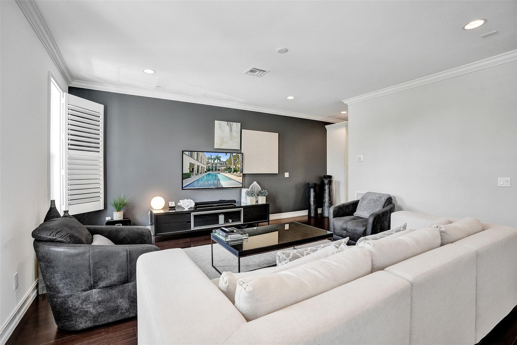 381 E Cannery Row Circle - Photo 5