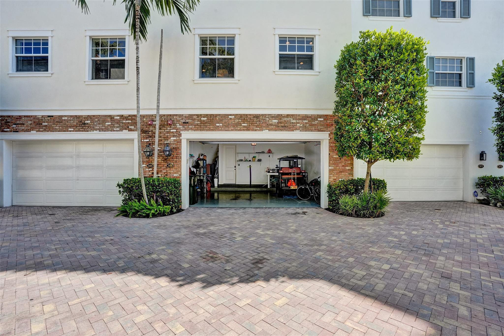 381 E Cannery Row Circle - Photo 43