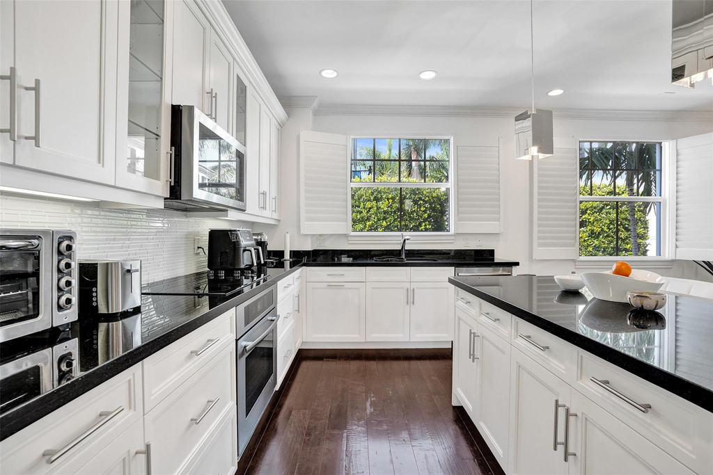 381 E Cannery Row Circle - Photo 13