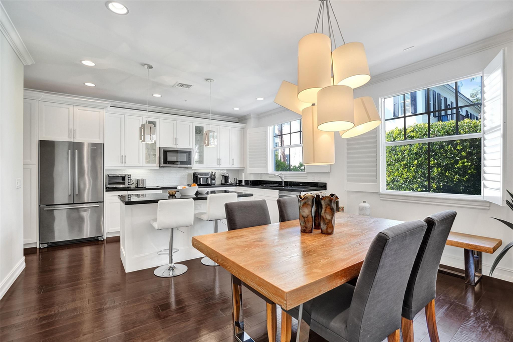 381 E Cannery Row Circle - Photo 2
