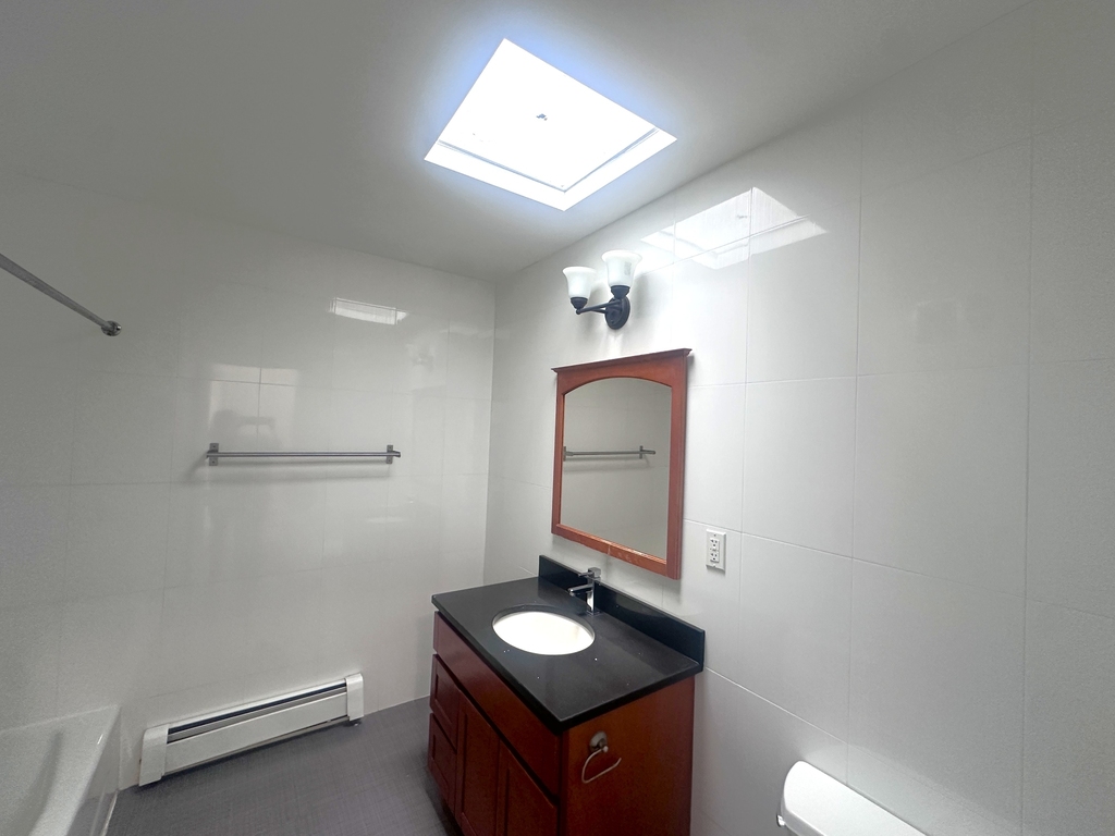 117-8 Curzon Road - Photo 5