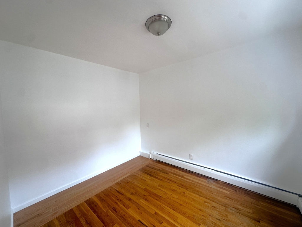 117-8 Curzon Road - Photo 4