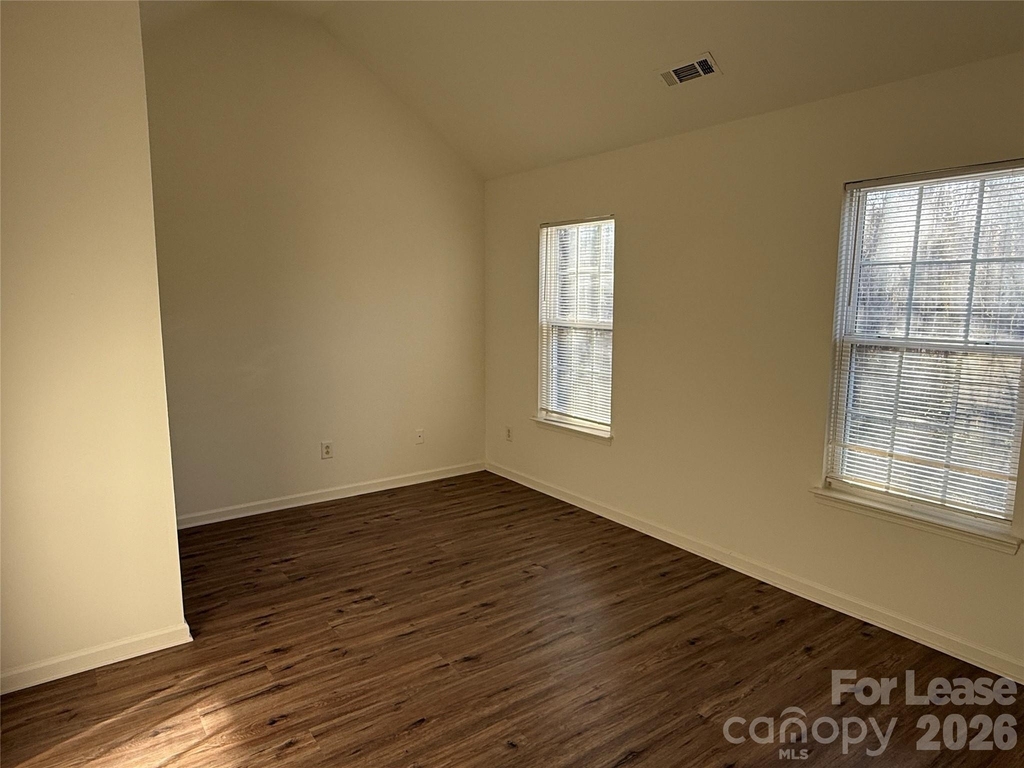 6319 Elliott Drive - Photo 8