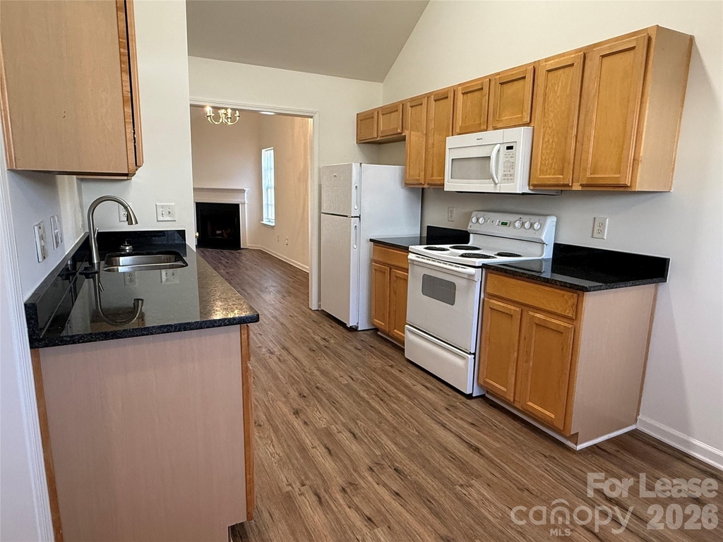 6319 Elliott Drive - Photo 5