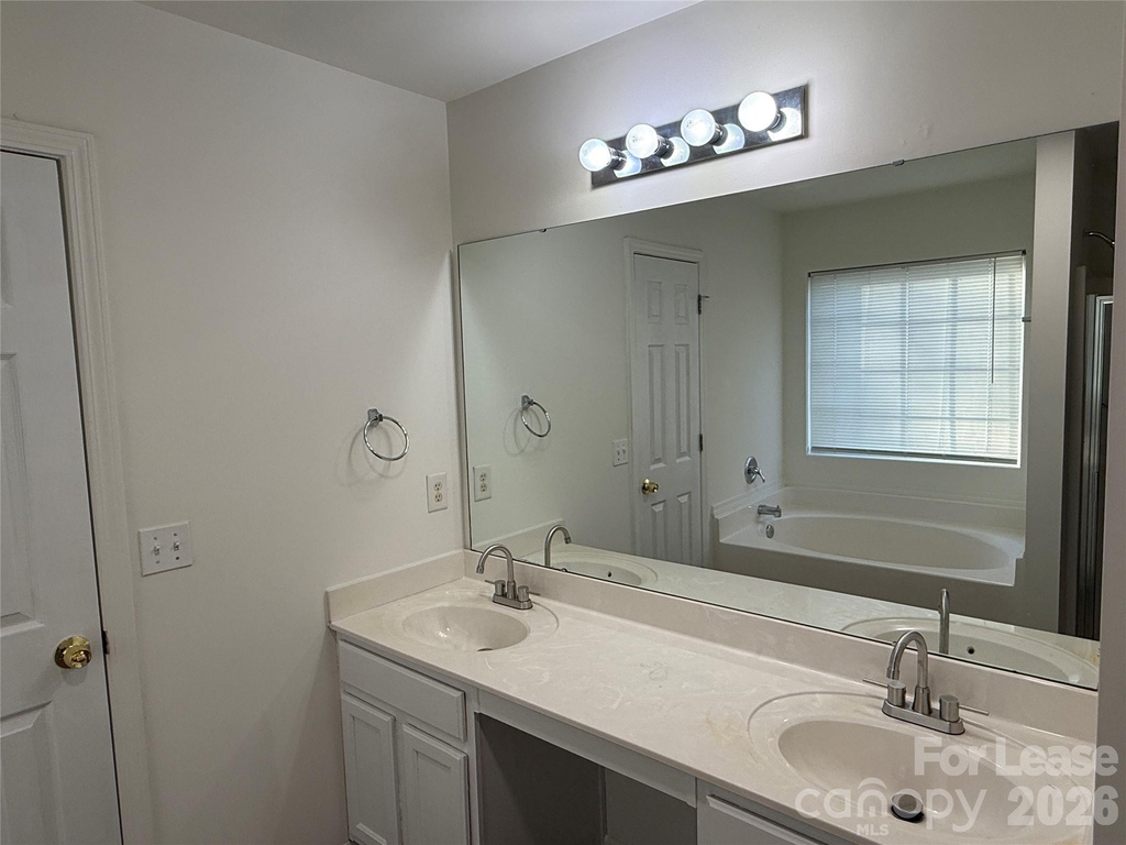 6319 Elliott Drive - Photo 15