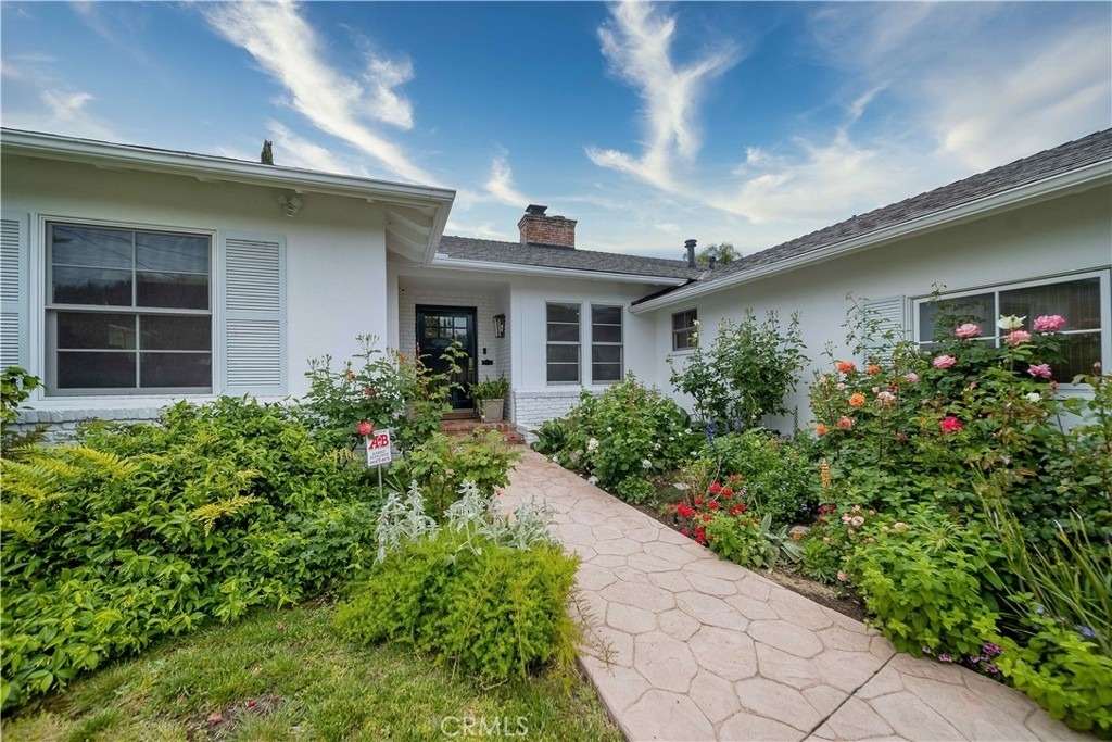 16544 Greenleaf Street - Photo 1