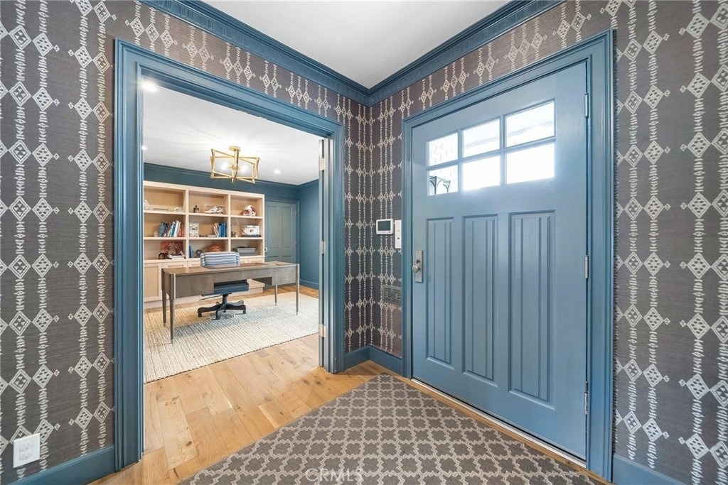 16544 Greenleaf Street - Photo 2