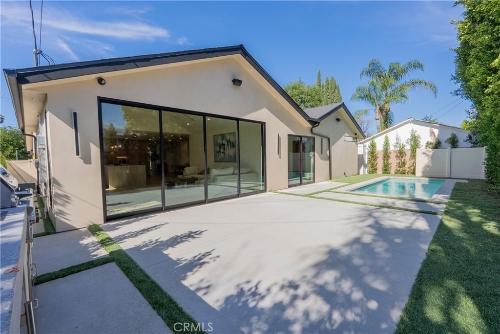 6144 Zelzah Avenue - Photo 21