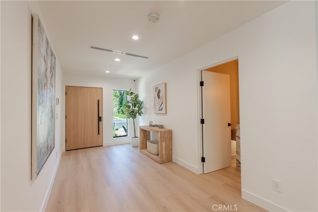 6144 Zelzah Avenue - Photo 2
