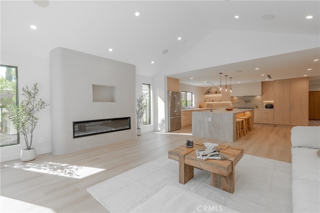 6144 Zelzah Avenue - Photo 14