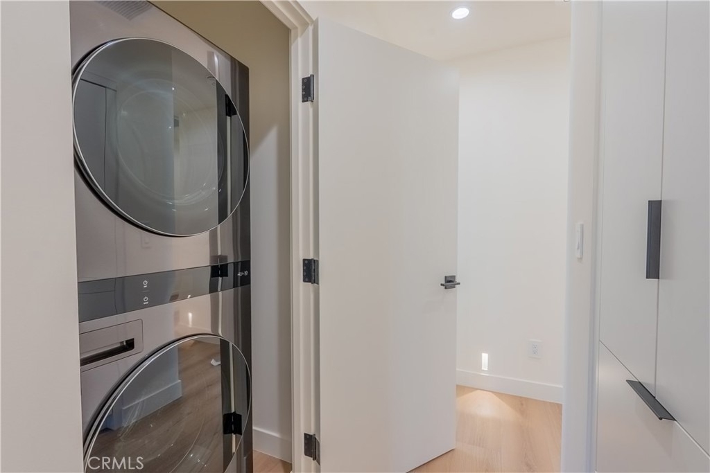 6144 Zelzah Avenue - Photo 44