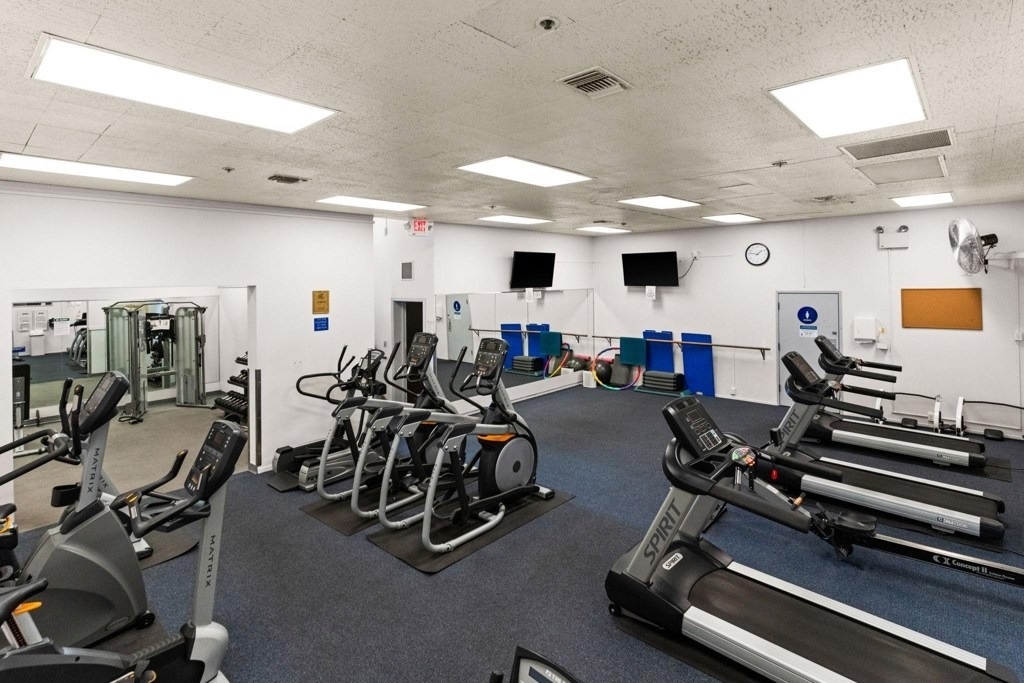 470 N Civic Dr - Photo 45