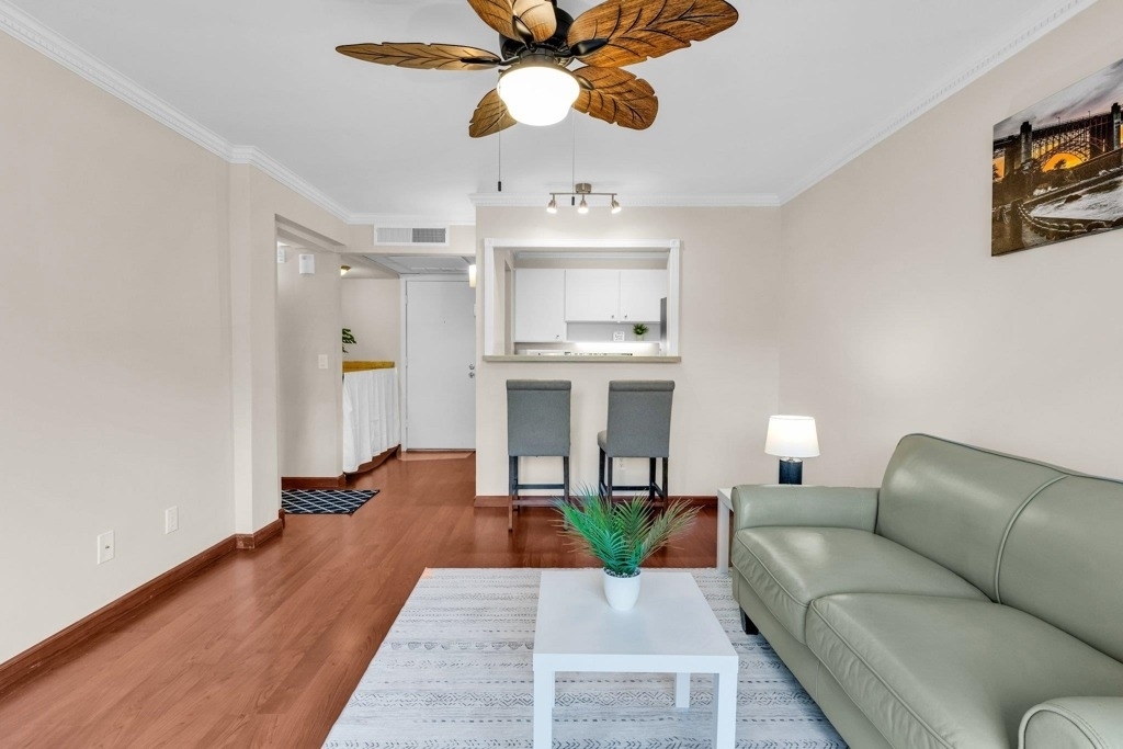 470 N Civic Dr - Photo 24