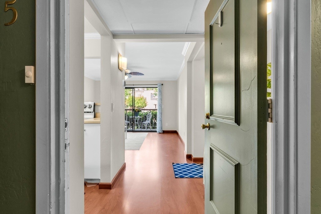 470 N Civic Dr - Photo 8