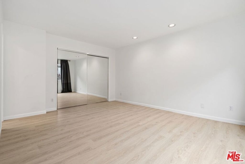3135 Chandelle Road - Photo 14