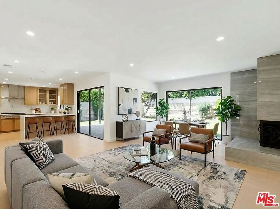 4933 Collett Avenue - Photo 4