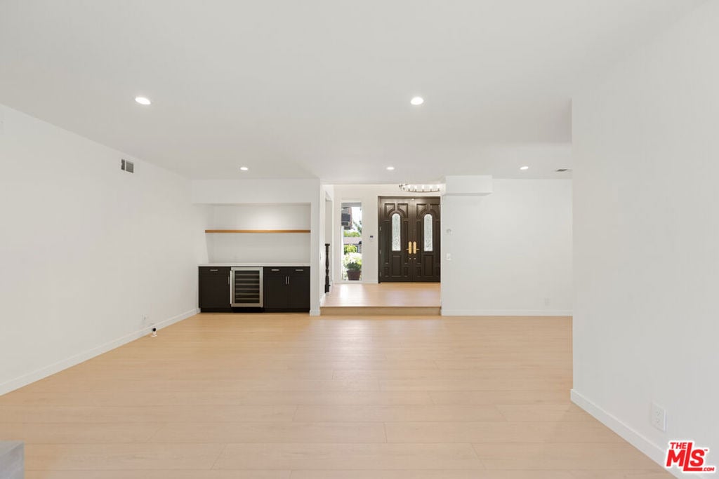 4933 Collett Avenue - Photo 20