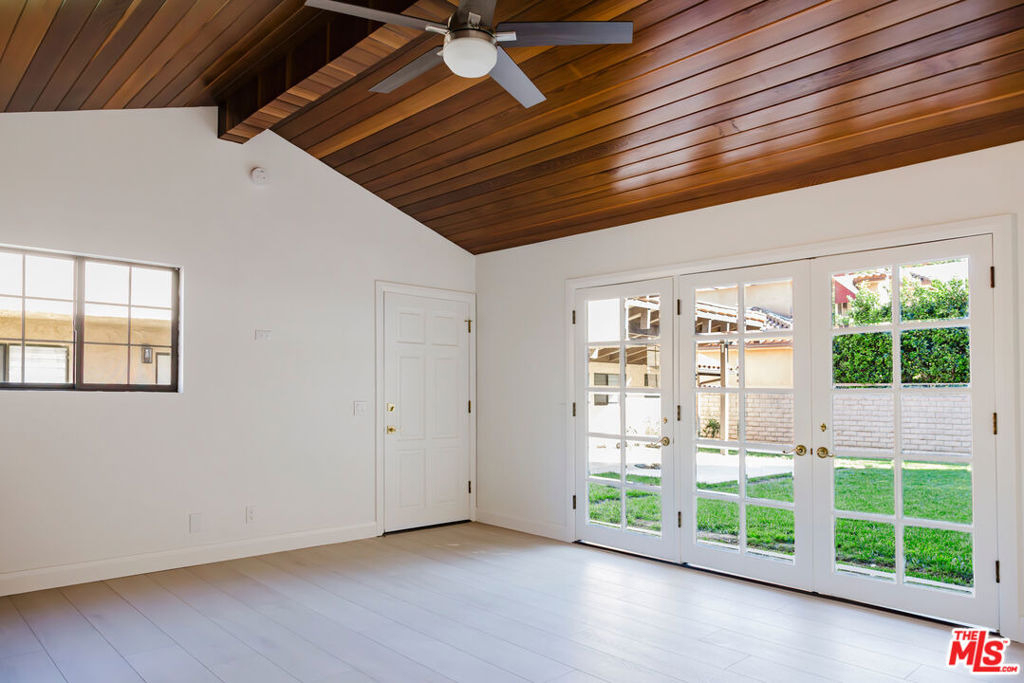 4933 Collett Avenue - Photo 46