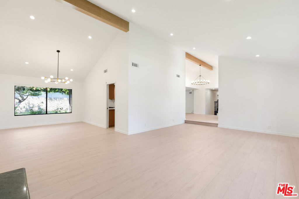 4933 Collett Avenue - Photo 25