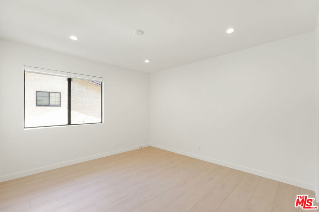 4933 Collett Avenue - Photo 31