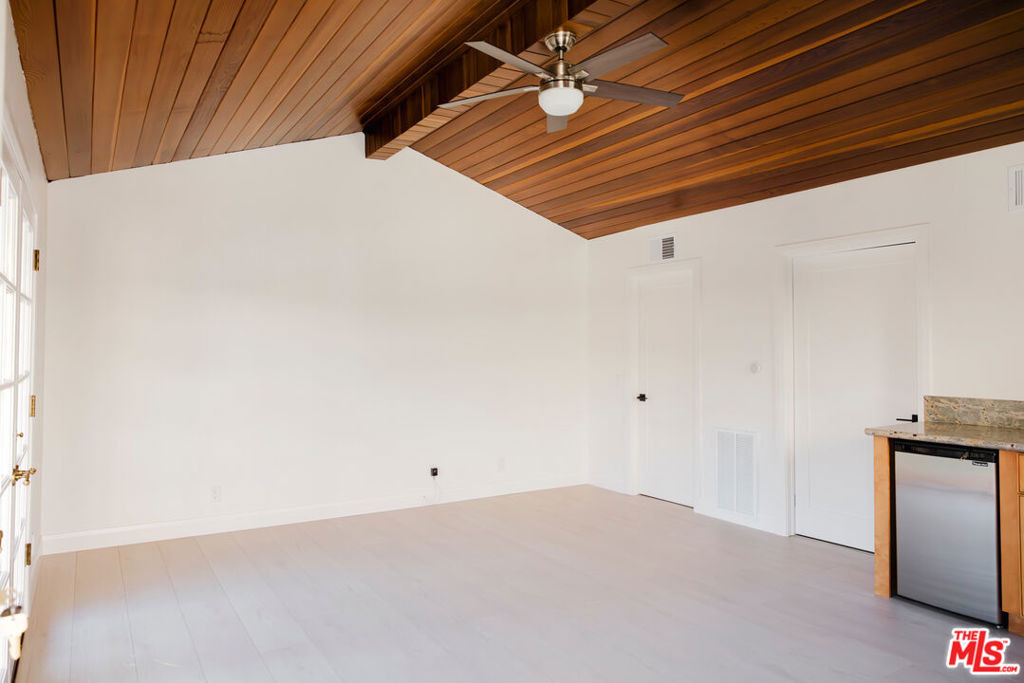4933 Collett Avenue - Photo 48