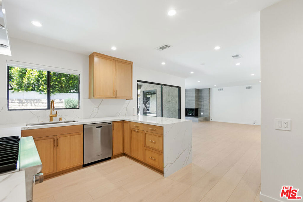 4933 Collett Avenue - Photo 1